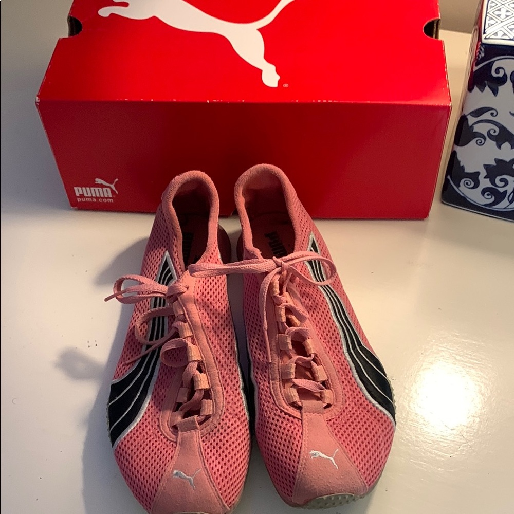 Puma Women's Pink Athletic Shoes